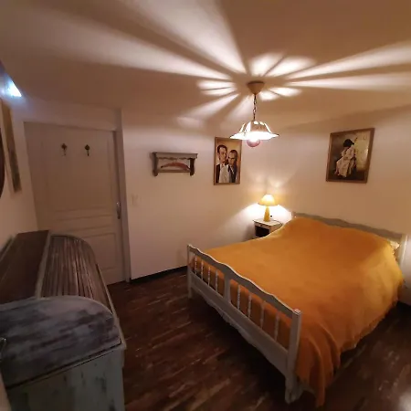 Les Chouettes Guest house